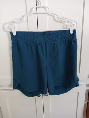 Pearl Izumi Teal Run Shorts with Smocked Waist Size M